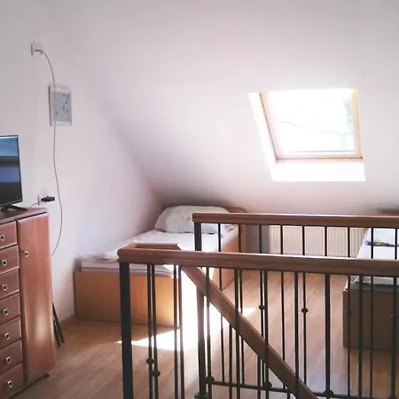 Pensionat Dom Wypoczynkowy Jantar Lesniczowka 1A *