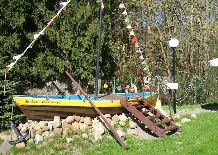 Gasthof Dom Wypoczynkowy Jantar Lesniczowka 1A *